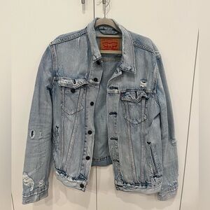 Levi's Classic Blue Denim Jacket